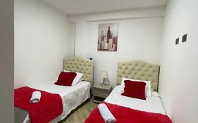 Moderno Apto Familiar Piso 2